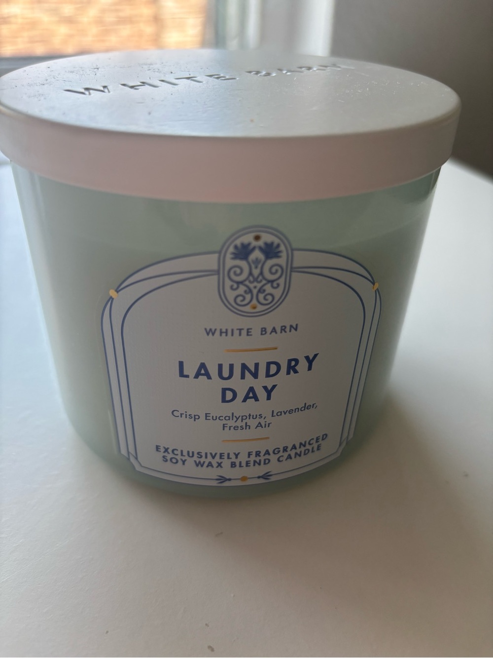 White Barn Laundry Day Candle NEW ITEM Final Sale - Picture 5 of 5